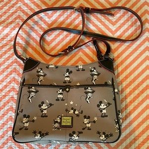 EUC Disney Dooney & Bourne bag